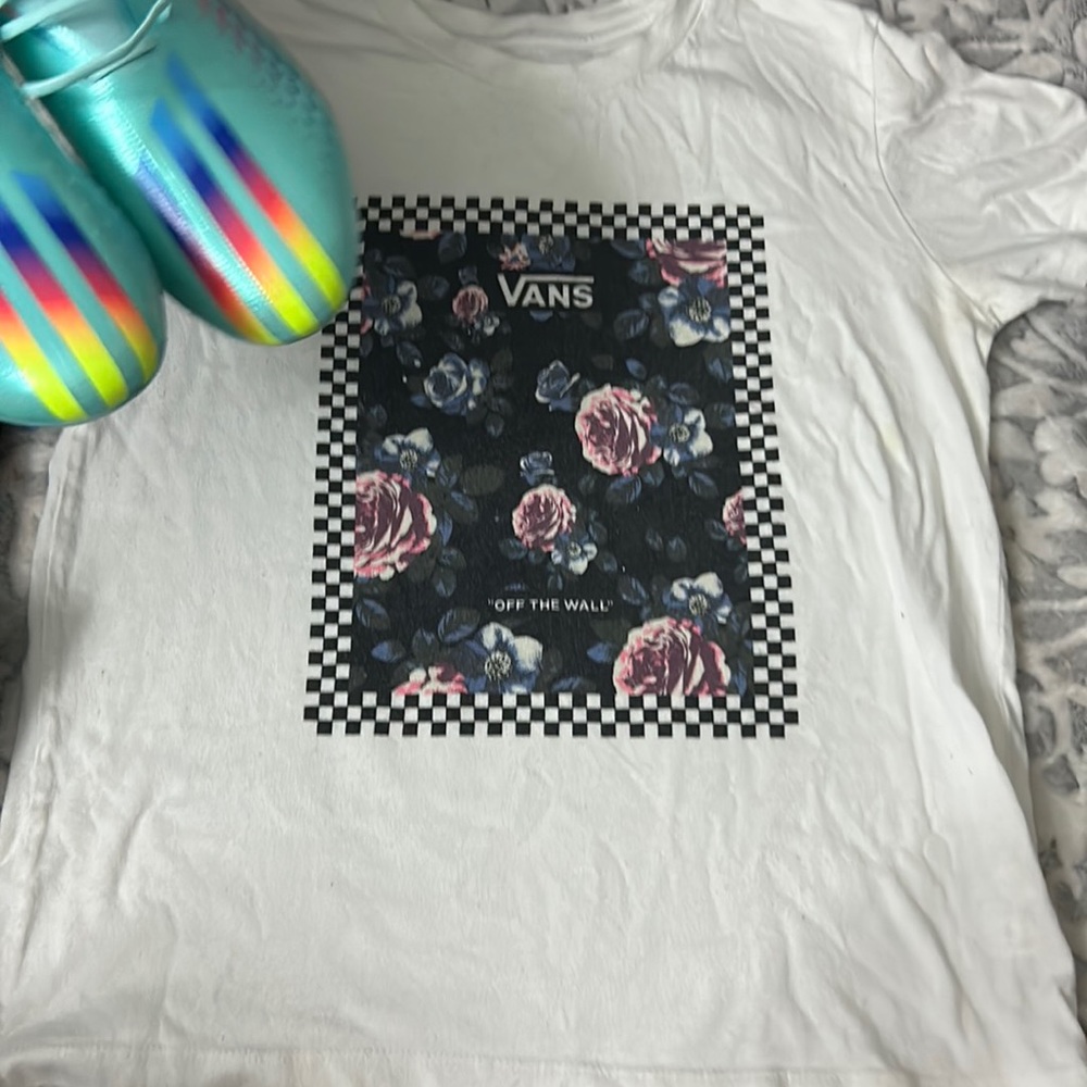 white vans shirt size medium